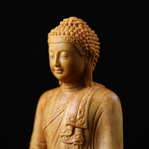 ☆釈迦摩尼☆仏像☆黄楊木☆招財開運☆精密細工☆置物☆彫刻1