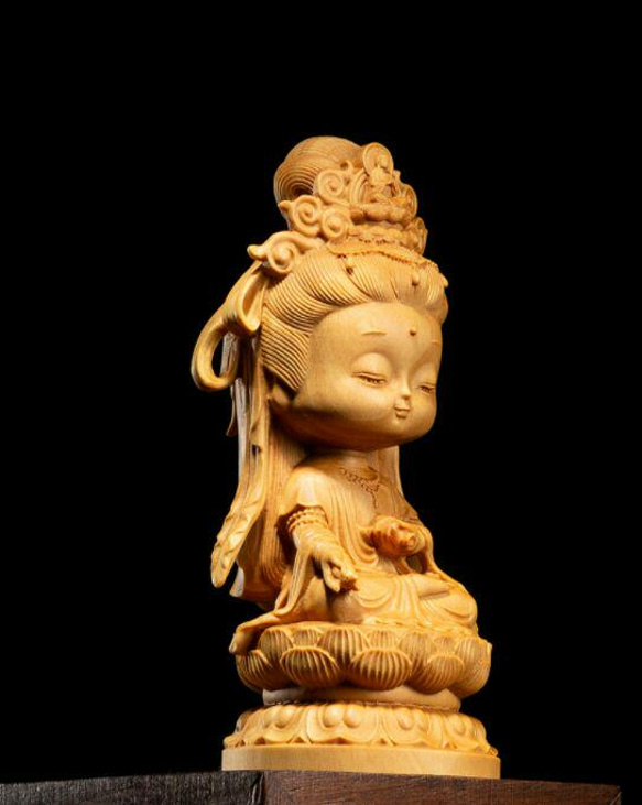 観音菩薩   木彫仏像  供養品  置き物   仏教工芸品 3枚目の画像