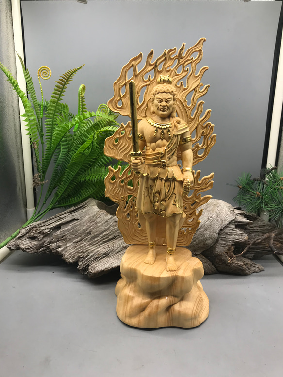 不動明王立像 供養品 切金 木彫仏像 鎮宅辟邪 彫刻工芸品 極上品 彫刻