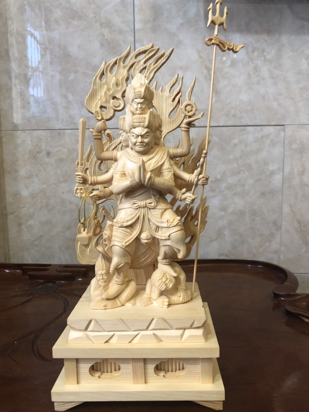 総ケヤキ材　仏教工芸品　木彫仏像　最高級品　仏師手仕上げ品　大元帥明王立像