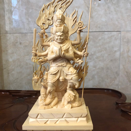 極上品 木彫仏像 大元帥明王 木彫仏教 供養品 木工細工 災難除去 彫刻