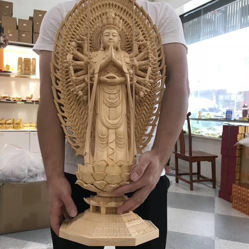 仏像 仏教美術 自在大勢至観音菩薩像 木の雕刻品 木彫り仏像