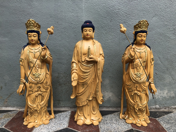 仏教美術】聖観音菩薩立像、大型木像、寺院向、希少 真新しく｜工芸品