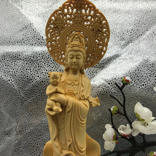 仏教美術　金彩柘植彫刻　慈母観音立像　仏像　置物　M　7076 仏教美術 金彩柘植彫刻 慈母観音立像 仏像 置物 M 7076