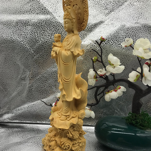 布袋様 木彫り 高25cm with 応援フラッグ いいお顔して