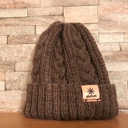 革タグ付き手編みの帽子　ブラウン 4枚目の画像