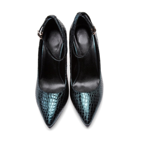 ポインテッドトゥトカゲ柄ハラコレザーアンクルストラップパンプス