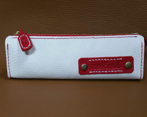 牛本革ペンケース（白と赤）・オシャレでかわいい その他ケース