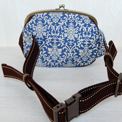 投幣腰袋（包臀）：蔓藤花紋藍 第4張的照片