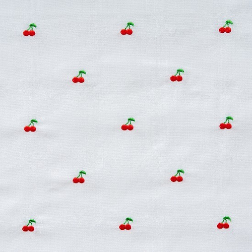刺繍生地 【さくらんぼ/オフホワイト/ポップ】 カットクロス 綿