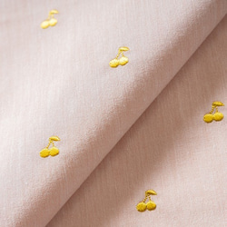 刺繍生地 【いちご/ピンクベージュ】 カットクロス 綿ポリ 生地 nico