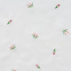 刺繍生地 【チューリップ/オフホワイト/ピンク】 カットクロス 綿ポリ 3枚目の画像