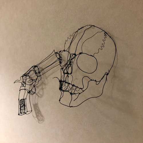 骸骨と女性の鉛筆画（フレーム付き） 1skulls-2-3.jpg