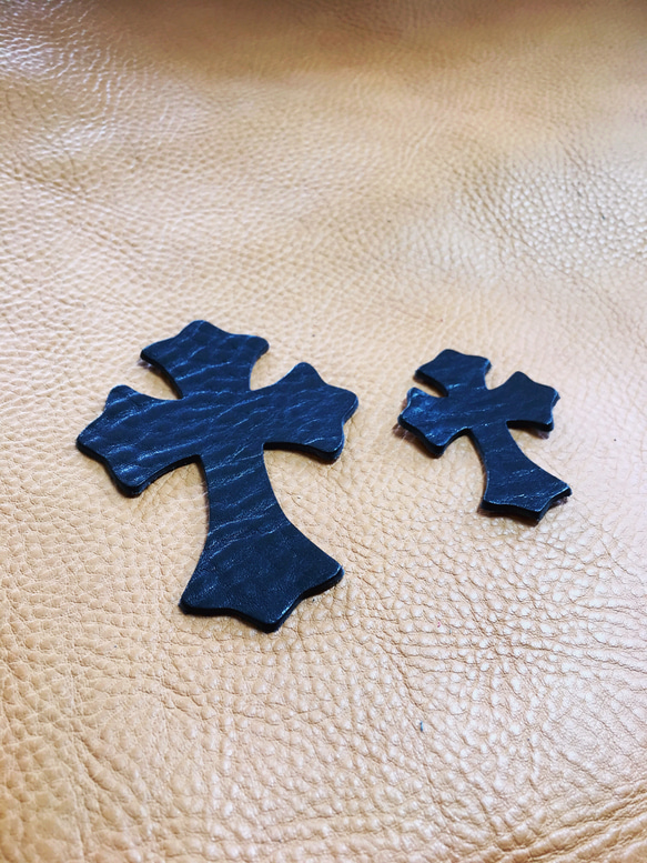 お値引き→プロフにて　　　　　　革パッチ　オリジナル 本革 レザーパッチ クロス xyzオリジナル 大 ワッペン・アップリケ