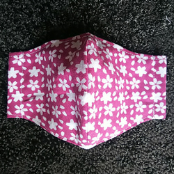 立体マスク ハンドメイド ピンクのさくら柄マスク 1枚目の画像