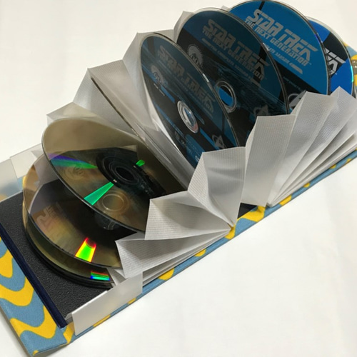 蛇腹式CD・DVDケース15枚用／シェルポ 北欧ウェーブ柄 音楽CD lelele