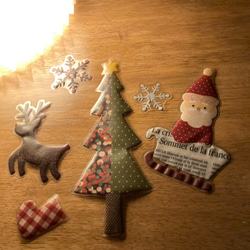 ブック型ライト-シェルライト／クリスマスモデル／雪の降る森 5枚目の画像