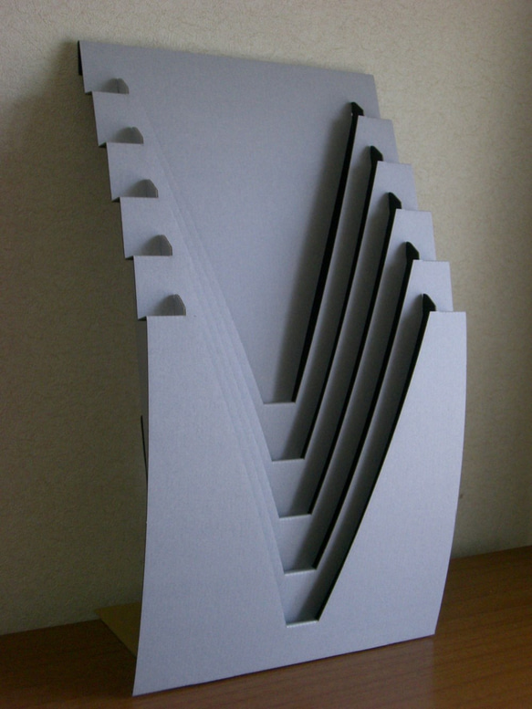 カタログ＆マガジンラック　ＪＡＶＡＲＡＣＫ（ジャバラック）スタンド　セパレーター付／ 三つ折りリーフ対応 1枚目の画像