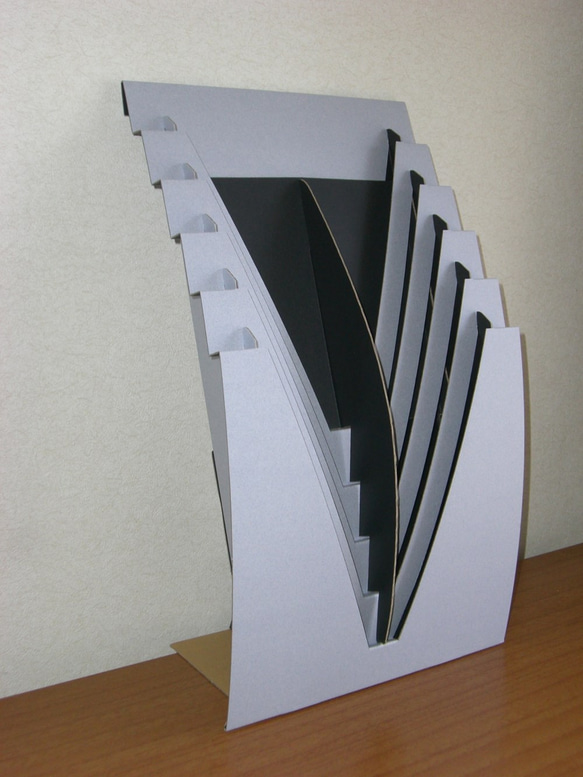 カタログ＆マガジンラック　ＪＡＶＡＲＡＣＫ（ジャバラック）スタンド　セパレーター付／ 三つ折りリーフ対応 3枚目の画像