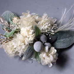 ≪オーダー≫// maya様専用  白い小ぶりのお花をメインにしたヘッドドレス / おしゃれな結婚式ウェディング髪飾り 3枚目の画像