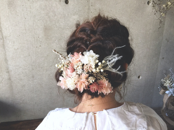 // ウォッシュピンクあじさいとミニシルバーデージーのアンティークヘッドドレス // おしゃれ結婚式のウェディング髪飾り 4枚目の画像