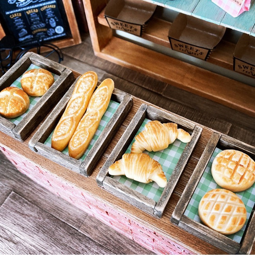 ブライスドールハウス　本物パンのパン屋さん　ブライスちゃんもご一緒にどうぞ ドールハウス ミニチュア パン屋さん ブライス リカちゃん 背景撮影