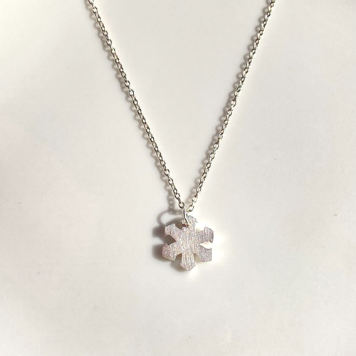 手描き雪の結晶のプレートペンダント◇純銀・silver925◇冬