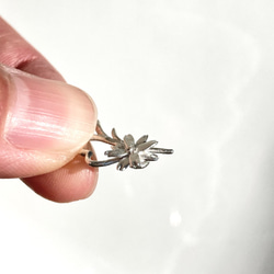 ハートリーフコスモスのネックレス◇純銀・シルバー925◇秋桜　お花　葉っぱ　ペンダント　フラワー シンプル 6枚目の画像