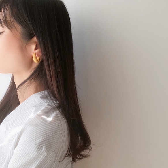 wood mini hoop earring 8枚目の画像