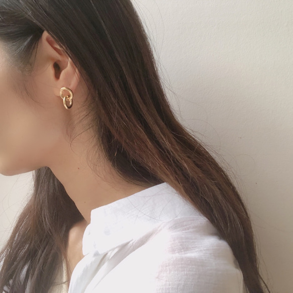 W circle ring earring 6枚目の画像