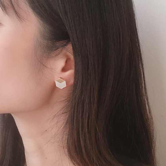 hexagon shell earring 7枚目の画像