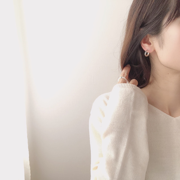 C metal mini earring 5枚目の画像