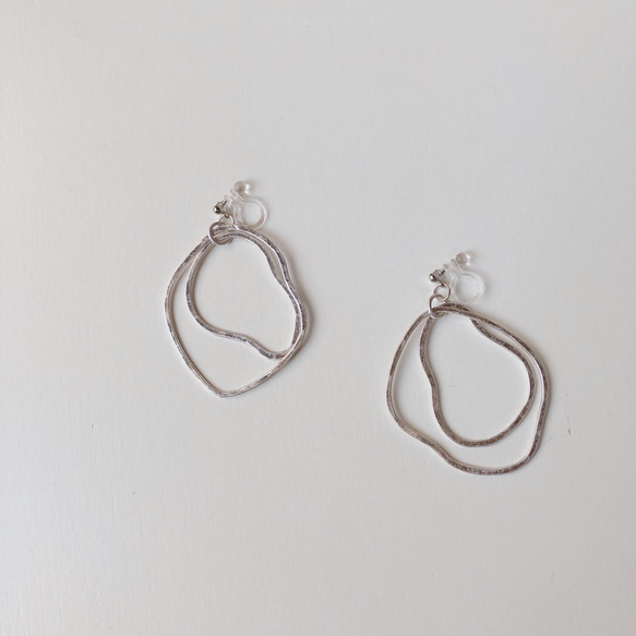 W deformed hoop earring | 2color 4枚目の画像