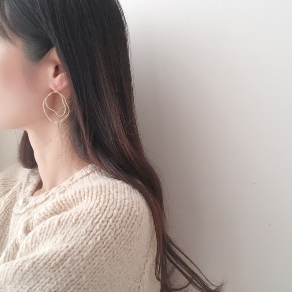 W deformed hoop earring | 2color 8枚目の画像