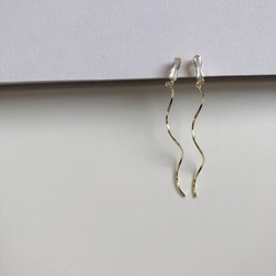 zirconia wave line earring 4枚目の画像