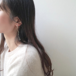 zirconia wave line earring 6枚目の画像