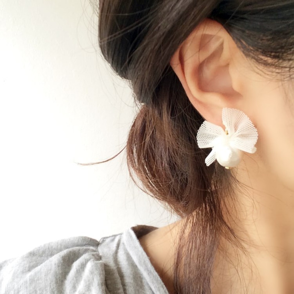 tulle ribbon&cotton pearl earring 第5張的照片