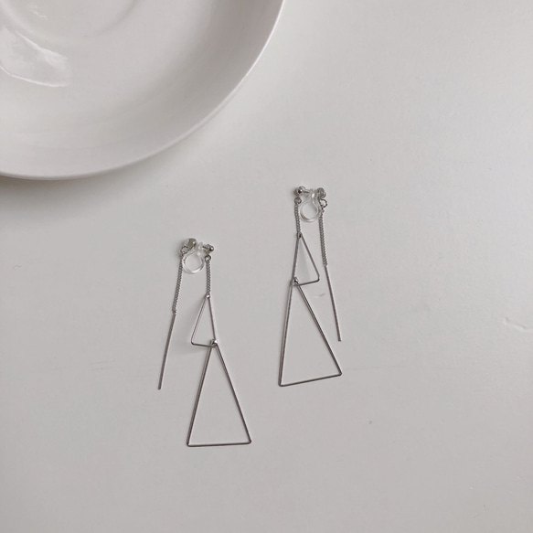 w triangle chain earring 3枚目の画像