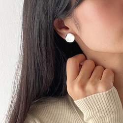 silver metal earrings 9枚目の画像