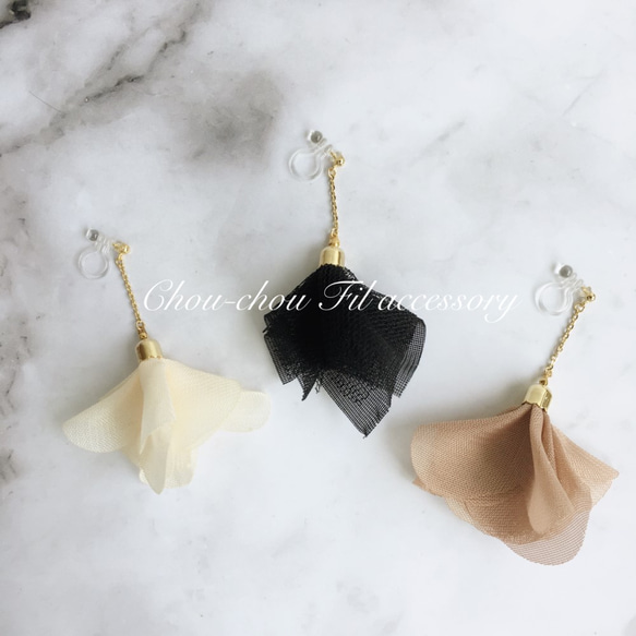 chiffon tassel long earring 第1張的照片