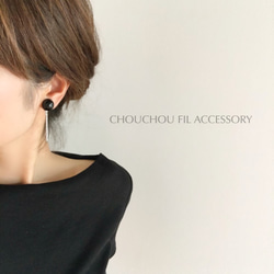 monotone beads crystal stick earring 4枚目の画像