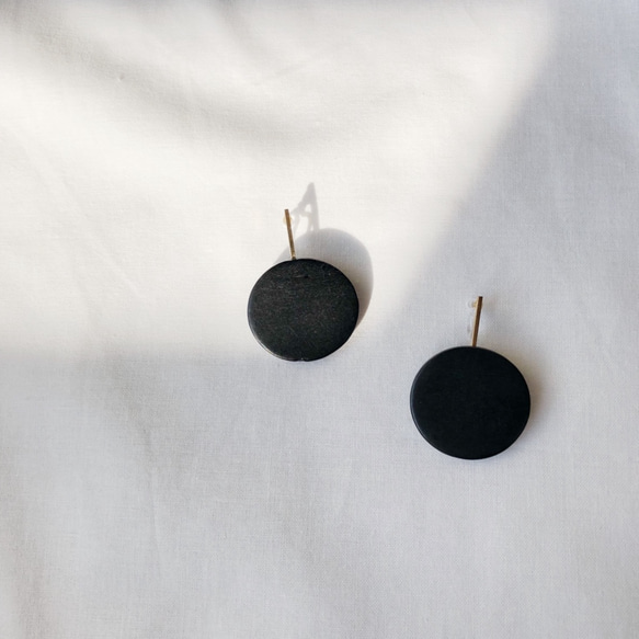 gold stick&circle wood earring 4枚目の画像