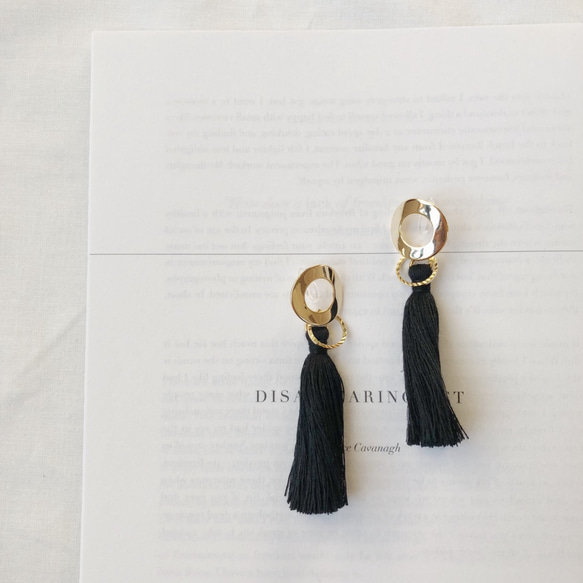 metal&long tassel earring 2枚目の画像