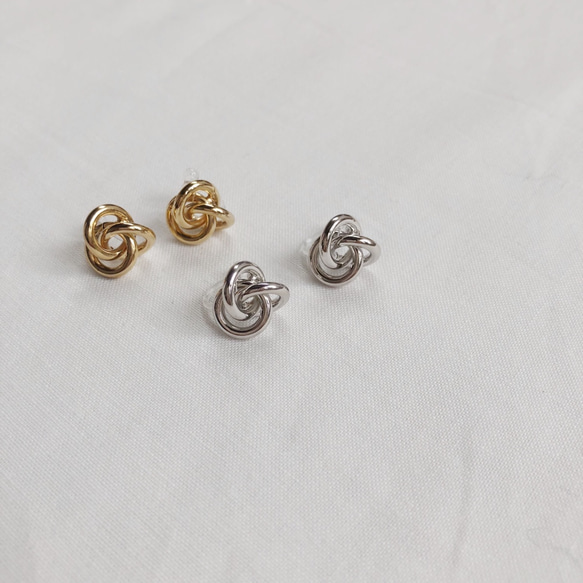 W knit earring | 2color 2枚目の画像