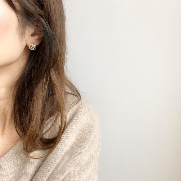 W knit earring | 2color 6枚目の画像