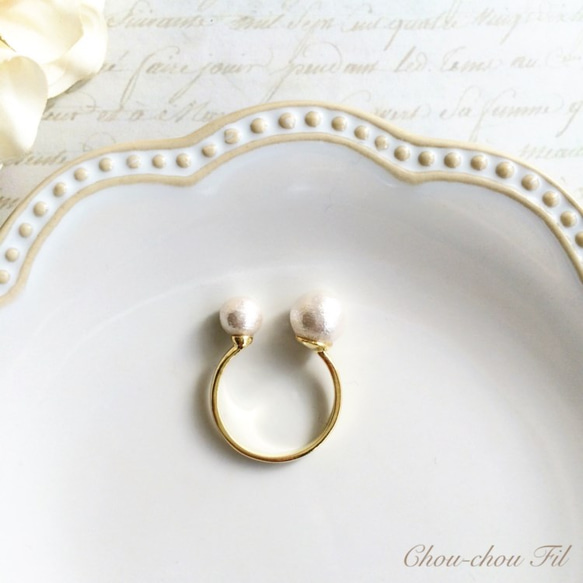 W mini pearl ring(ホワイト) 2枚目の画像