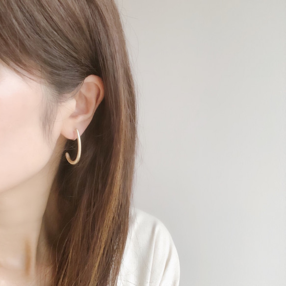 line curve earring 4枚目の画像