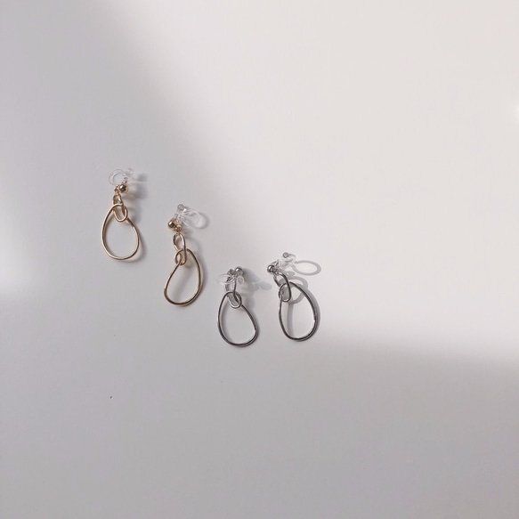 hoop deformed swing earring 2枚目の画像