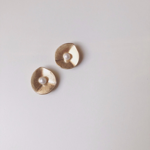 circle point pearl earring 4枚目の画像