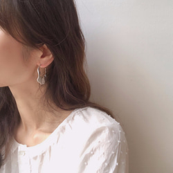 wave thin hoop earring 6枚目の画像